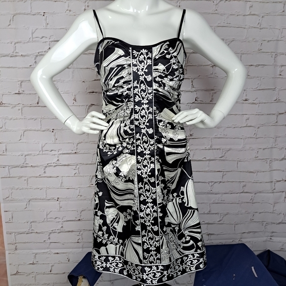 MAGGY London Spaghetti Straps Formal Dress - Picture 5 of 14